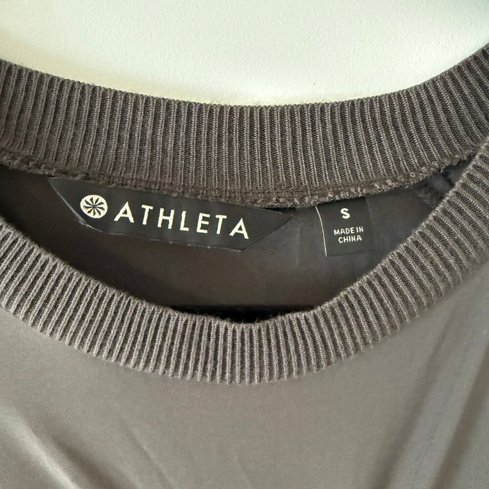 Athleta Zephyr knit crew neck T-shirt - size M - Picture 3 of 4